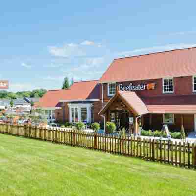 Farnham Hotel Exterior