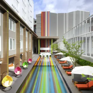 Tinidee Trendy Bangkok Khaosan Отели рядом с достопримечательностью «Улица Каосан-роуд»