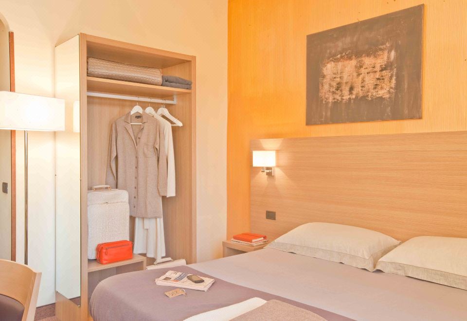 B&B HOTEL First 외관