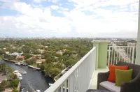 Riverside Hotel - Scenic