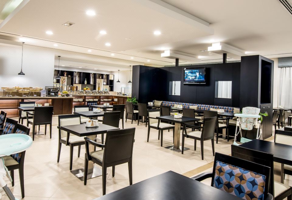 Holiday Inn Express 주메이라