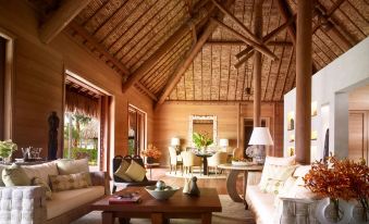 Four Seasons Resort Bora Bora