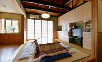 Loose Traditional Houses at the Foot of Nasu Toya