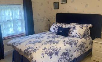 The Laurels Bed and Breakfast - Housity