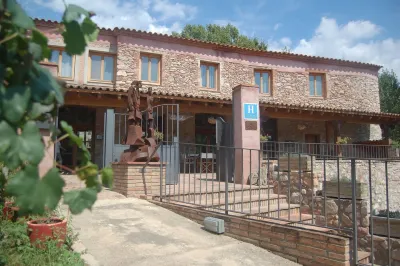 Hotel Moli de La Torre فنادق في La Garriga