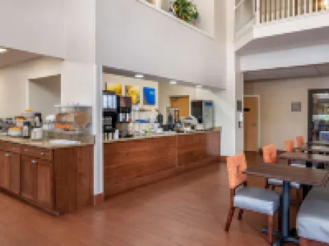 Comfort Suites North Hotel di Elkhart