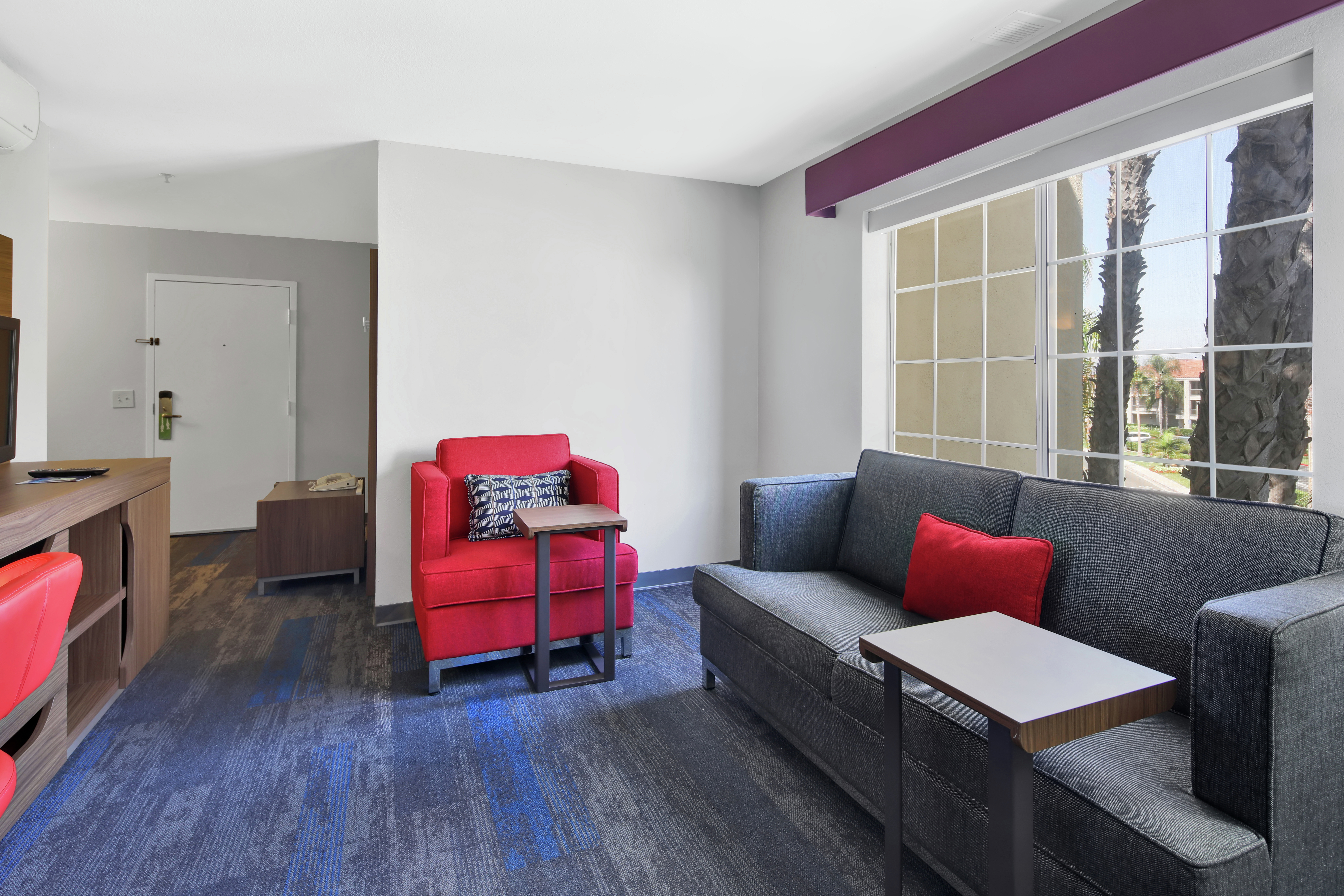 Hampton Inn & Suites Santa Ana/Orange County Airport