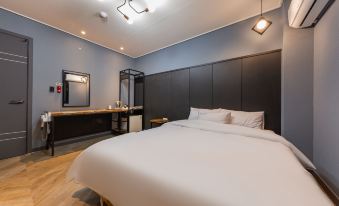 Hotel Cube