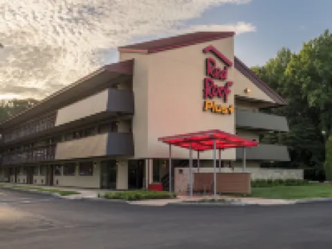 Red Roof Plus+ Wilmington - Newark Hotels in Newark