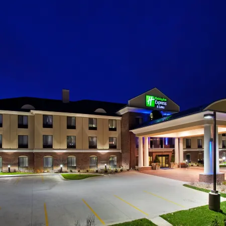 Holiday Inn Express & Suites EAST LANSING by IHG