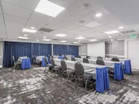 โรงแรมดับเบิลทรีบายฮิลตัน เมมฟิส โรงแรมใกล้สวนพฤกษศาสตร์เมมฟิส