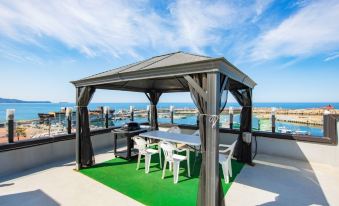 Donghae Goldenview Pension