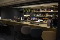 voco ST. JOHN'S SOLIHULL by IHG - bar