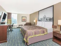 Super 8 by Wyndham Oklahoma City Hotels in der Nähe von Crossroads Mall Einkaufszentrum