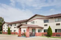 Super 8 by Wyndham Washington/Peoria Area Hotels in Washington