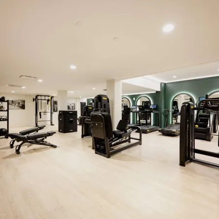 Hotel Fort des Moines, Curio Collection by Hilton