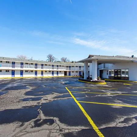 Motel 6 Pendleton, or - West