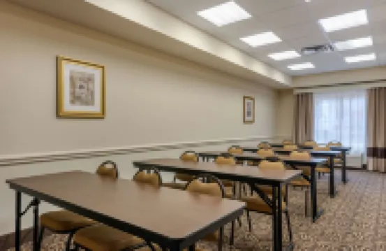 Comfort Inn & Suites Airport