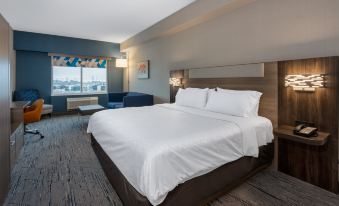 Holiday Inn Express & Suites Vaughan-Southwest