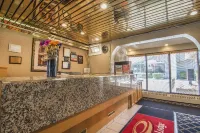 Econo Lodge Motel Village - 2 Yıldız