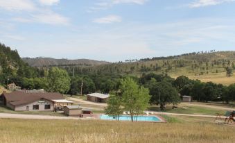 Elk Creek Resort