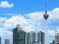 Royce Residences KLCC Kuala Lumpur by ALMA ( Rooftop Infinity Pool + 10Mins Walk to KLCC ) Отели рядом с достопримечательностью «Конгресс-центр The Intermark»