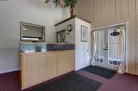 Owen Sound Inn Hotels in Kemble