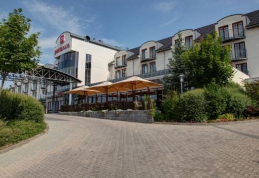 2. 펜타호텔 아이제..