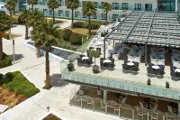 Hipotels Gran Conil & Spa Hotels near Playa de La Fontanilla