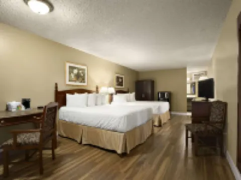 デイズ イン バイ ウィンダム ヴァーノン バーノンのホテル