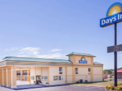Days Inn by Wyndham Byron Hoteles en Byron