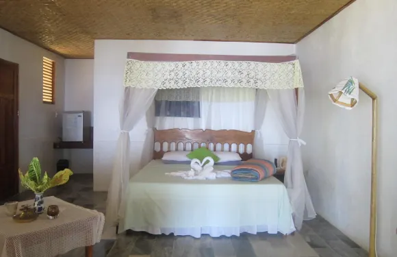 拉孜海灘度假村