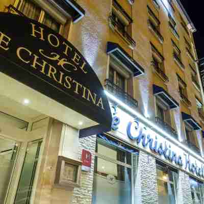 Logis - le Christina Hotel Exterior