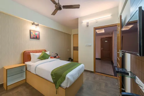 Treebo Akshaya Mayflower Vijaya Bank Layout Hotels in Begur