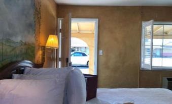 Chardonnay Lodge