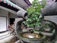La Derra Hotel - parking