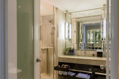 デラックス クイーンルーム ホテル チプトラ ワールド スラバヤ マネージド by スイス ベルホテル インターナショナルの写真