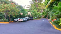 Holiday Inn Express & Suites CUERNAVACA by IHG - parking