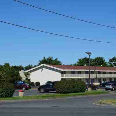 Motel 6 Chicopee, MA - Springfield Hotel Exterior