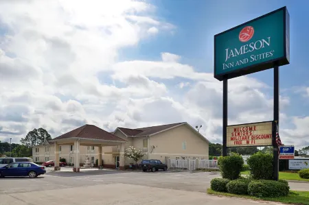 Jameson Inn & Suites Hazlehurst Отели в г. Хазлхерст