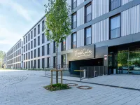 FreshSuites & Bar Hotels near Untermenzing