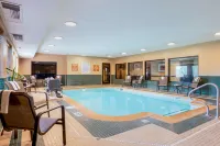 Best Western Plus Warsaw - Pools