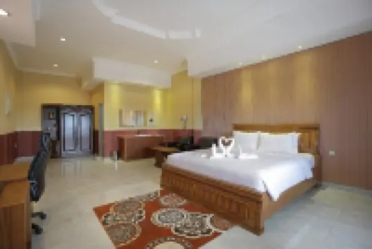 Imelda Hotel - Waterpark - Convention Hotels in 