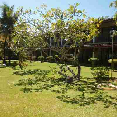 Paradise Beach Club Hotel Exterior