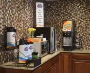 Baymont by Wyndham Texarkana - breakfast