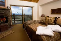 Spring Creek Ranch - Mountain view