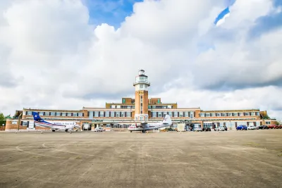 Crowne Plaza LIVERPOOL JOHN LENNON AIRPORT by IHG Hotels near Garston Park