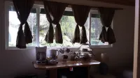 Aloha Crater Lodge Hotels in Volcano