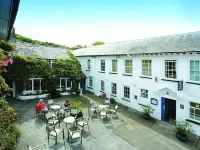 Feathers Hotel, Bar and Restaurant Hotels in Aberaeron