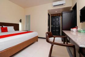 RedDoorz Plus Near Halim Perdanakusuma 2